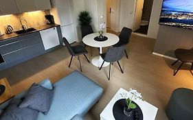Moderne Sentral Leilighet Med 3 Soverom - Saltus